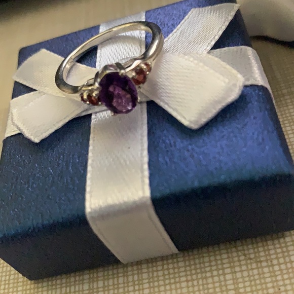 Made USA Delicate Beauty SS925 amethyst garnetRing - Picture 4 of 16